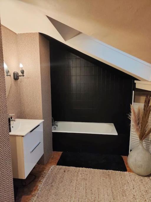 Dans Maison Apartment Cognin